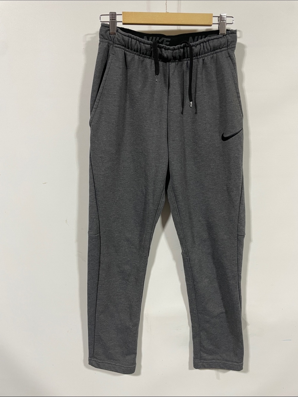 Nike Gray Men's Joggers / Sweatpants